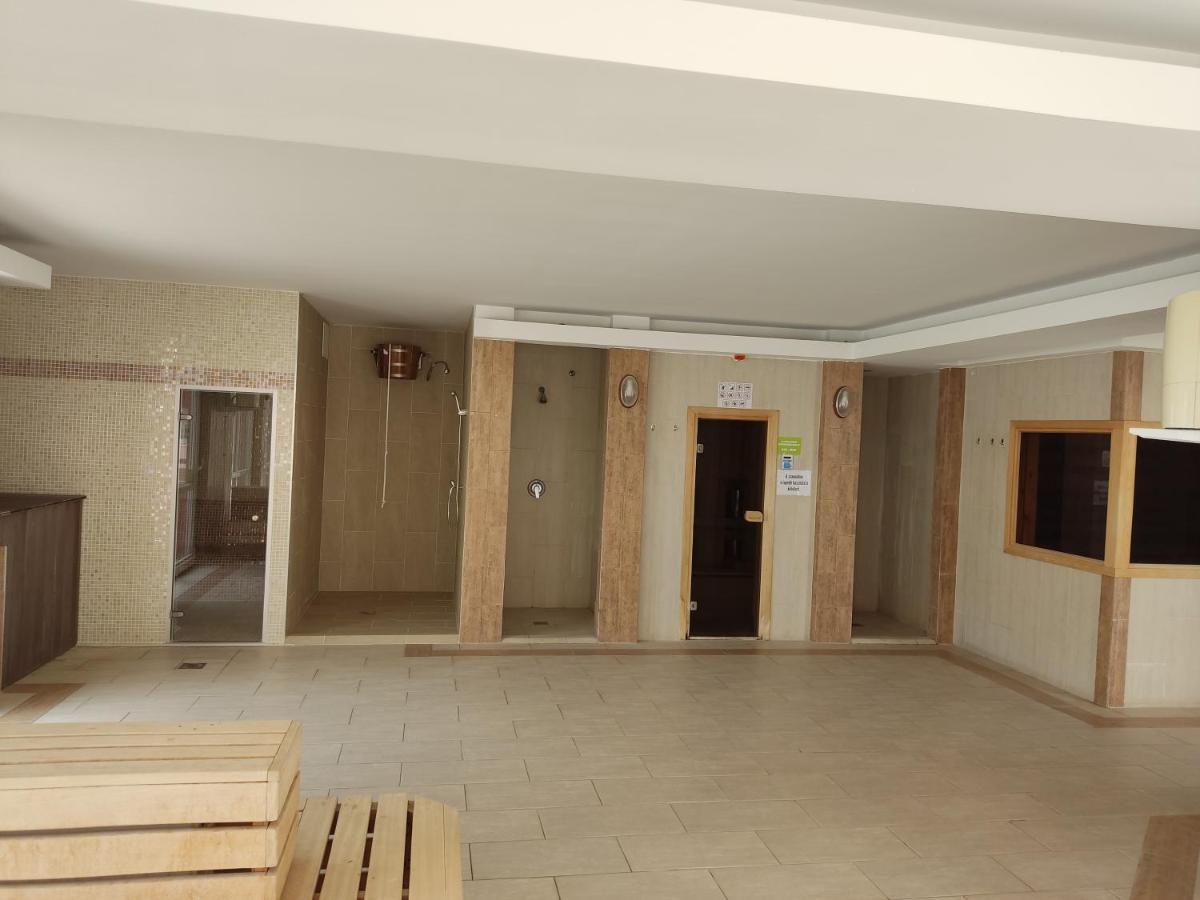 Gabi & Gabi Apartments Hajduszoboszlo Luaran gambar
