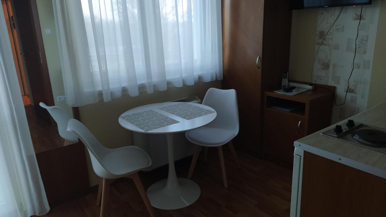 Gabi & Gabi Apartments Hajduszoboszlo Luaran gambar