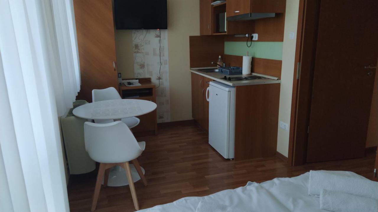 Gabi & Gabi Apartments Hajduszoboszlo Luaran gambar